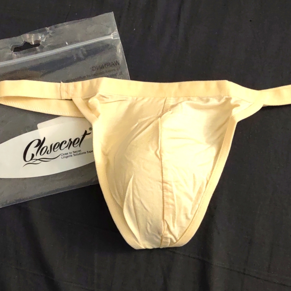 Thong relaxed